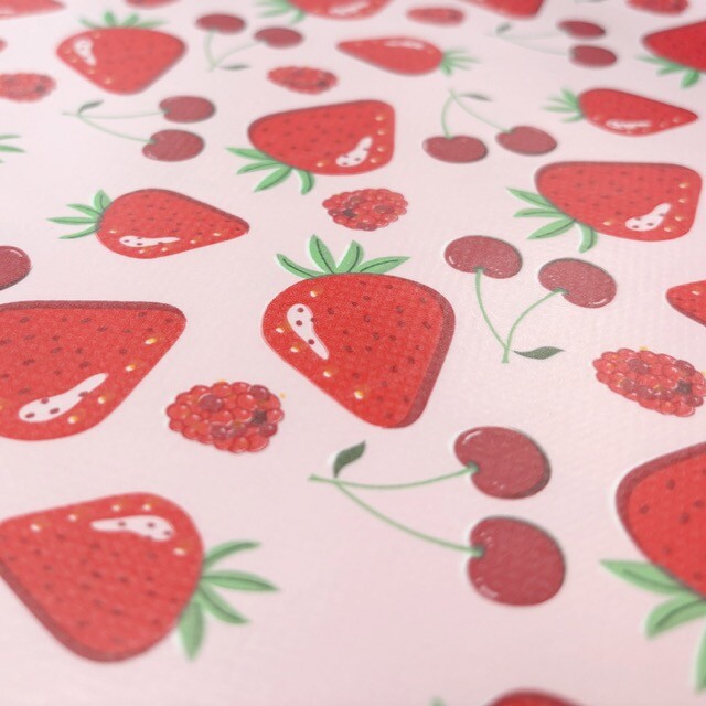 Coated tablecloth printed strawberries light pink