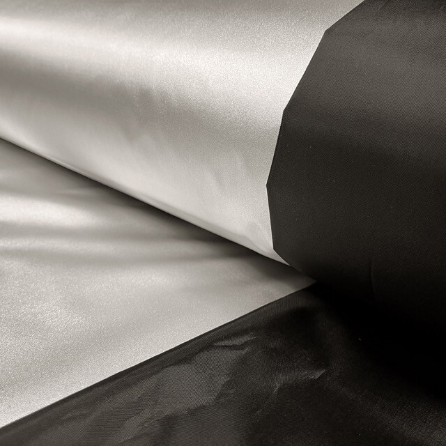 Reflective fabric black