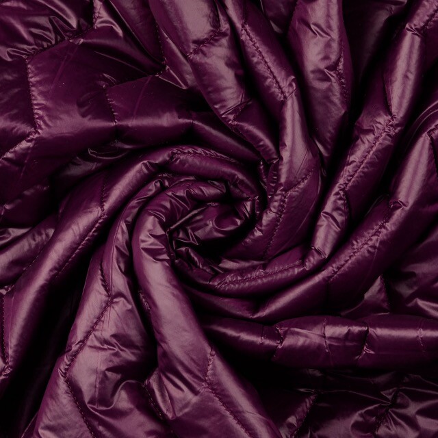 Quilted fabric zigzag bordeaux