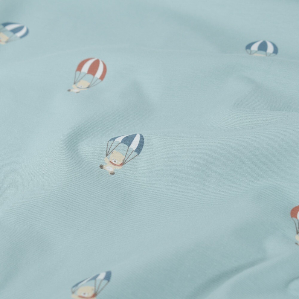 Cotton jersey bears with parachutes