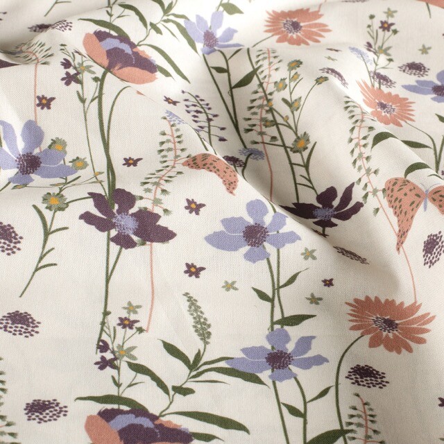 Cotton poplin flowers offwhite