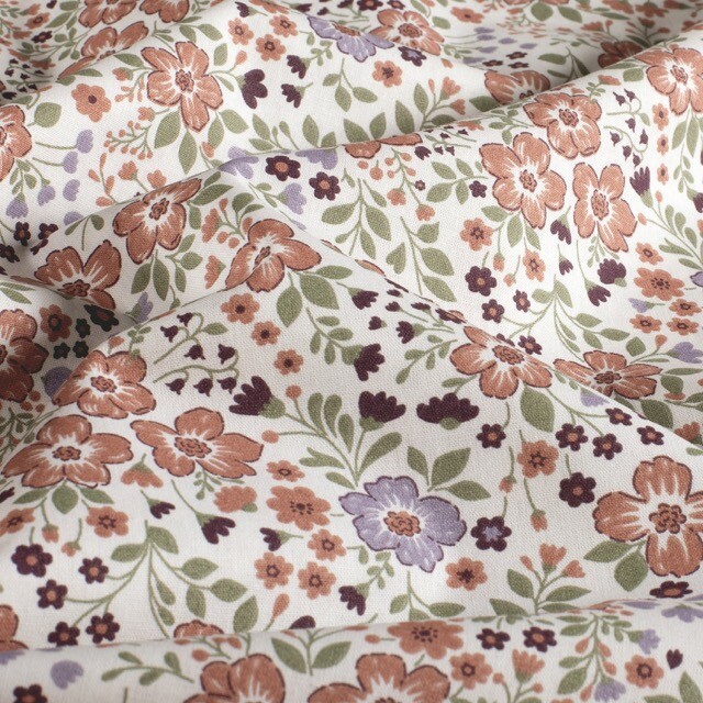 Cotton poplin flowers offwhite