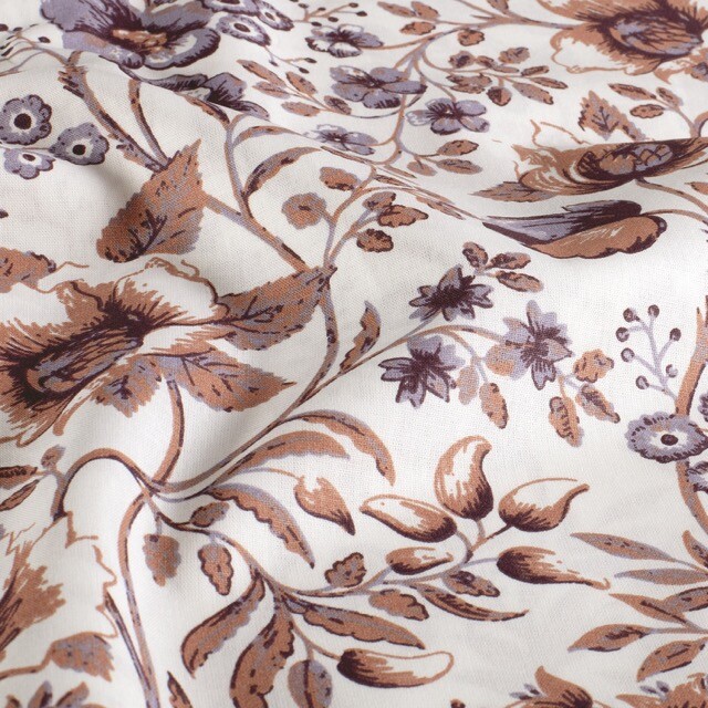 Cotton poplin flowers offwhite