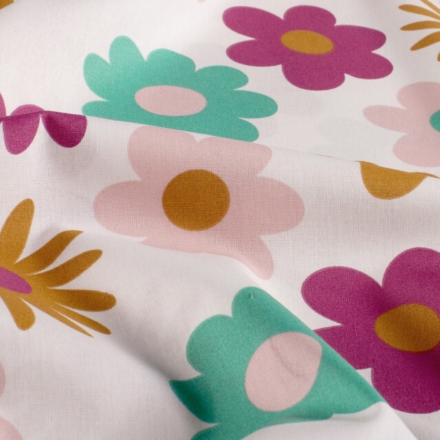 Cotton poplin flowers offwhite