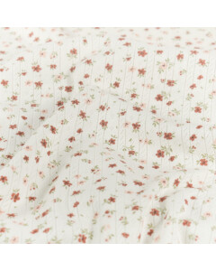 ajour flowers offwhite